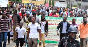 lasu-protest