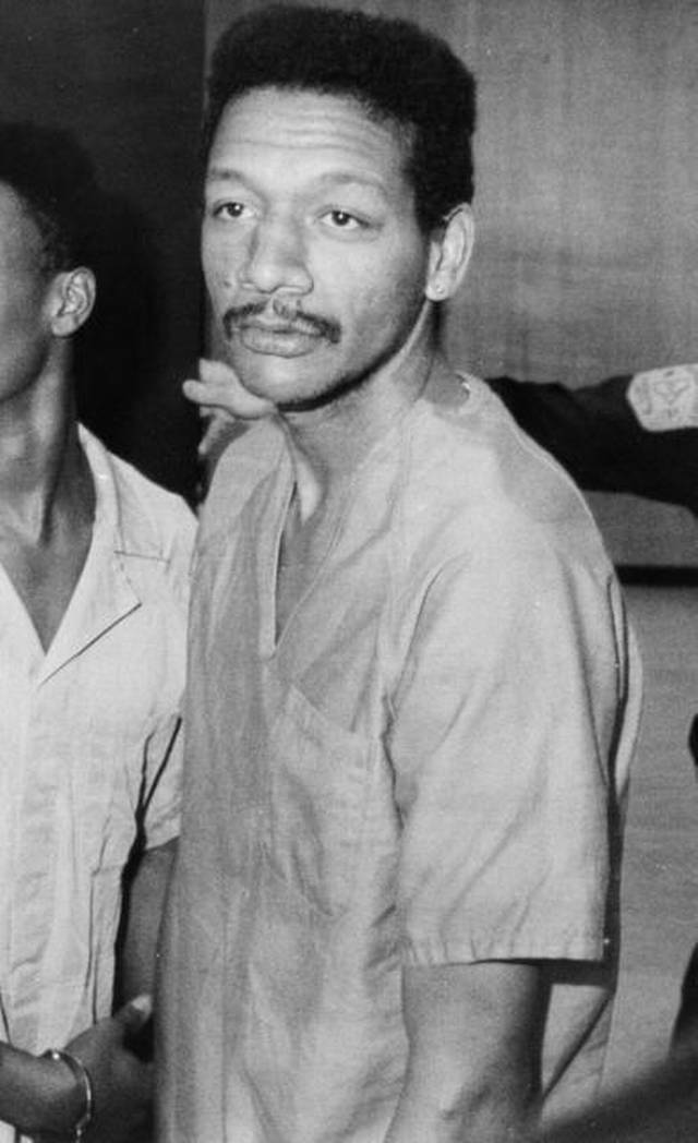 Darryl Anthony Howard leaves a Durham County courthouse on Nov. 13, 1992, after