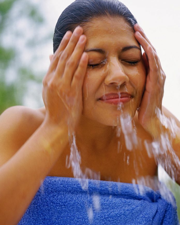 woman-washing face