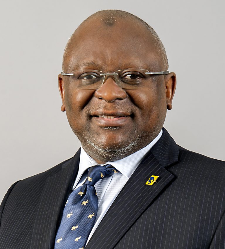 Adeduntan Sustains His Winning Streak, Pioneers Leadership Excellence in Banking