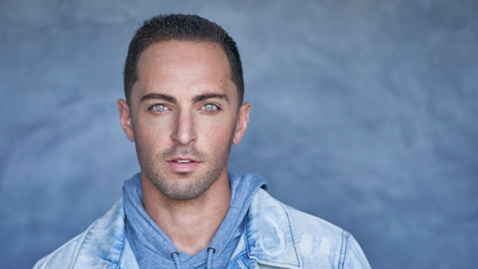 Zachary Horwitz - Zach Avery